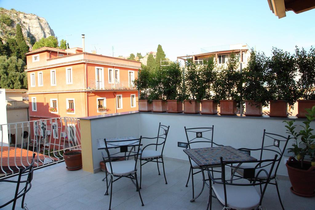 B&B Evelyne Taormina Luaran gambar